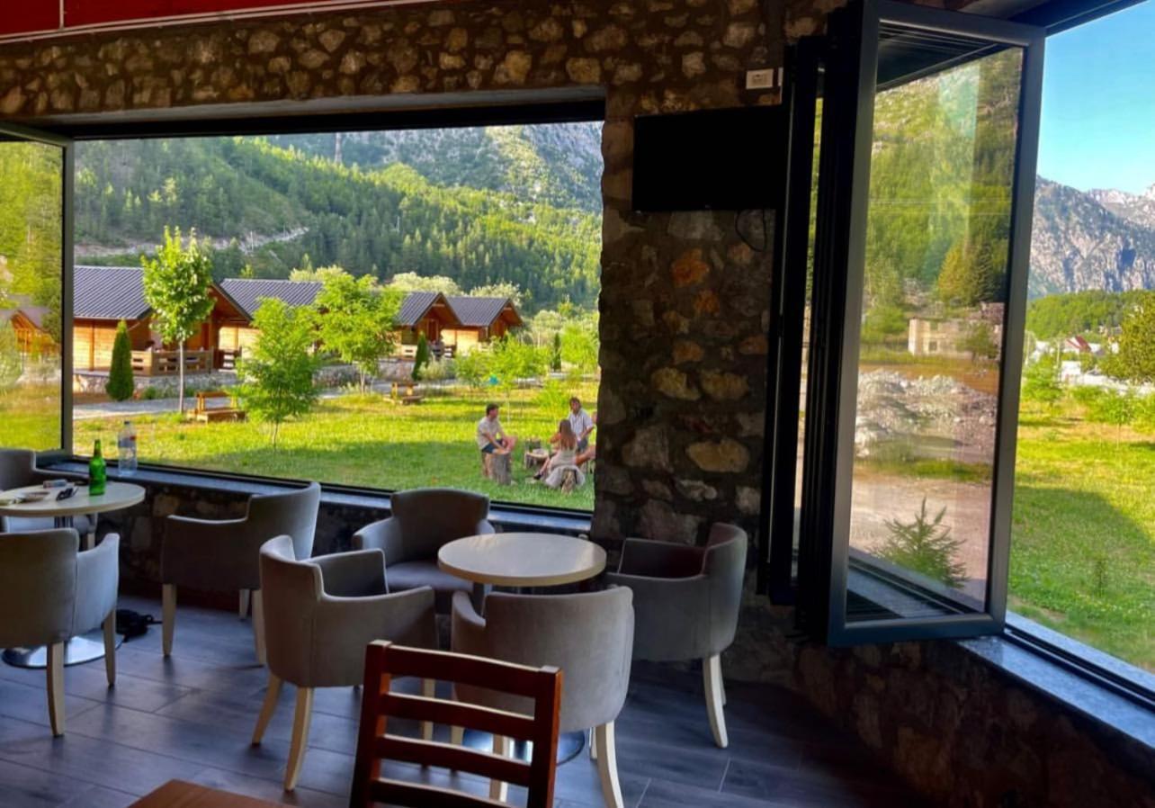 Villa Cntr Park Valbone
