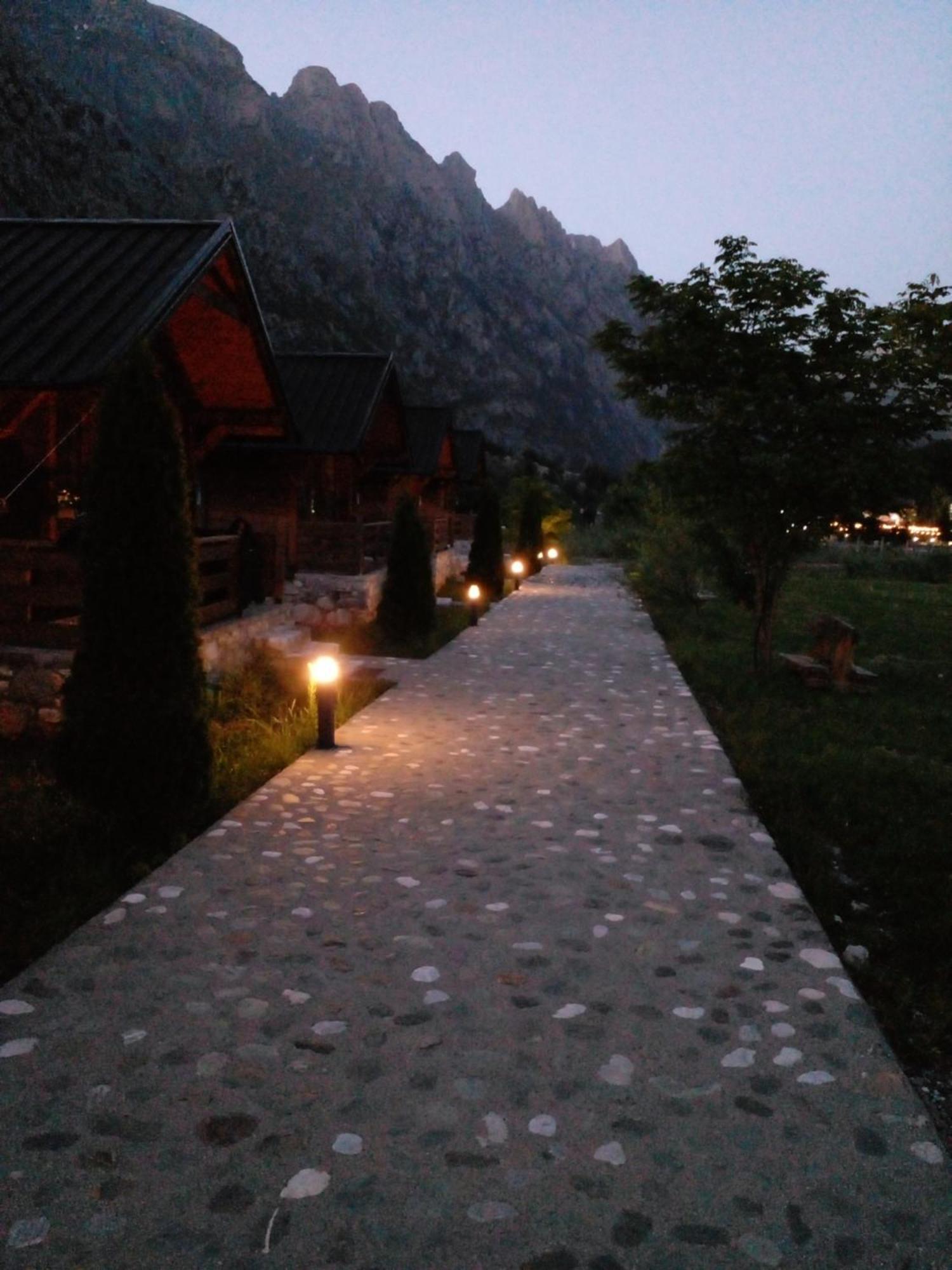 Cntr Park Valbone